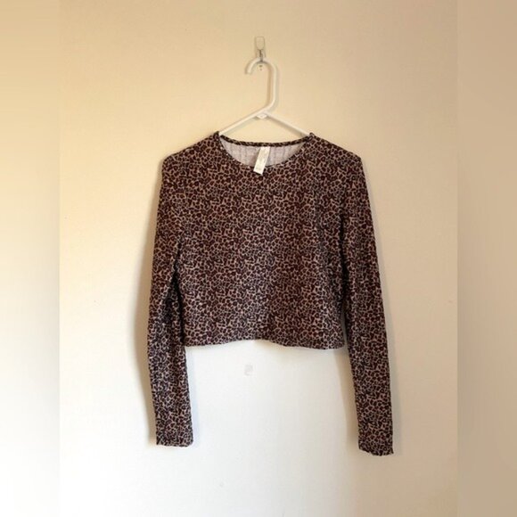 Leopard Print 2-Piece Stretchy Cropped Top & Leggings Lounge Set Size L - Picture 3 of 13